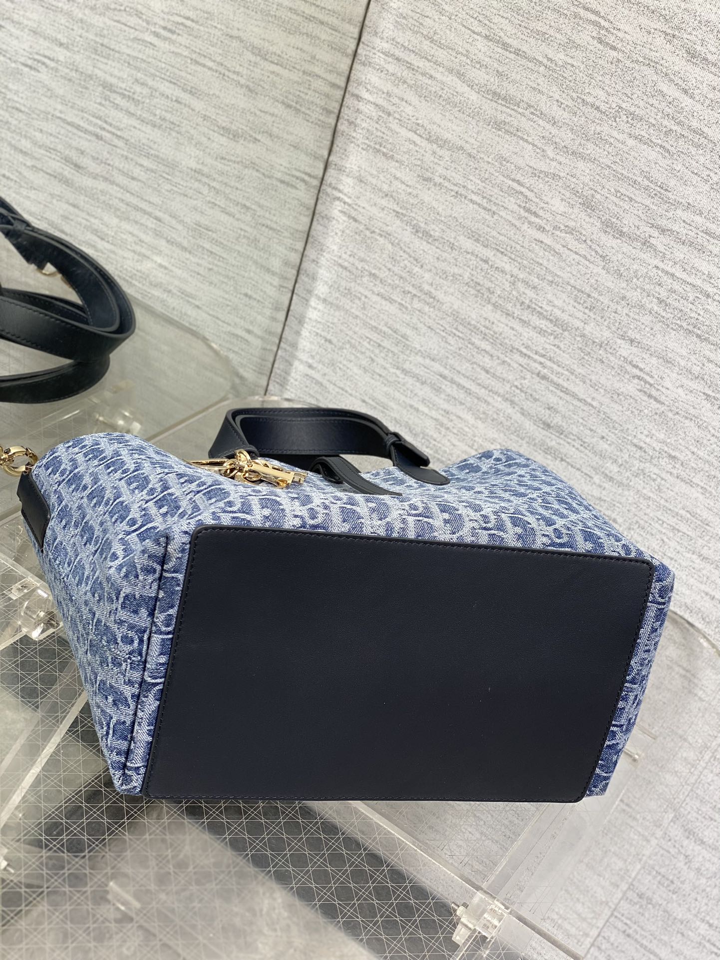 Medium Dior Toujours Bag Blue Denim Dior Oblique Jacquard